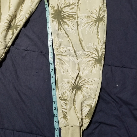 Z supply palm tree jogger - Picture 3 of 6